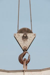 Kranvekt er med på å veie hvor mye byggematerialer blant annet veier